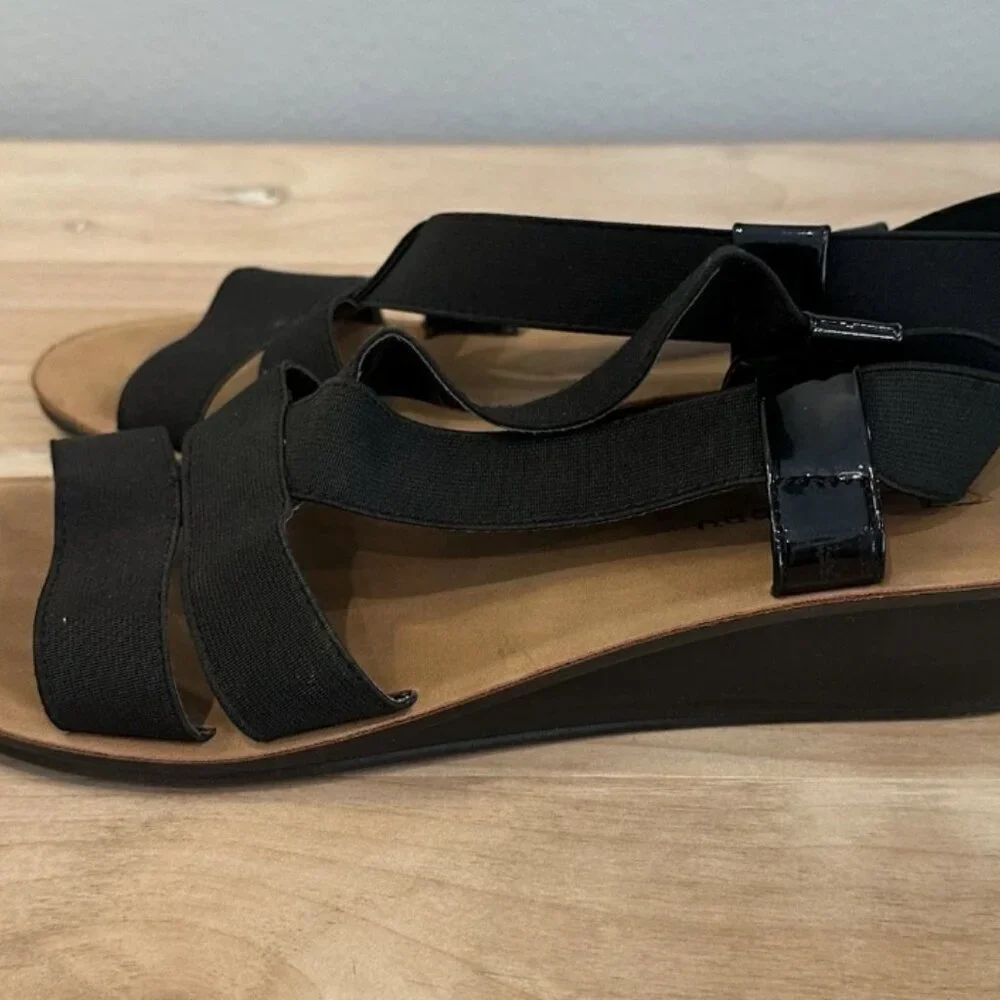 Women's 10 CL Laundry Black Strappy Slip-on Comfort Work Casual Wedge Sandals